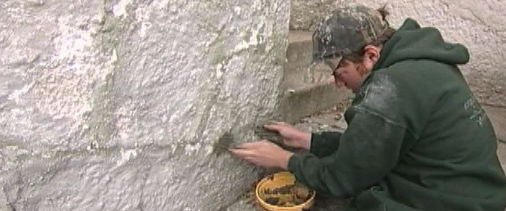 How to Repair a Concrete Wall Effectively