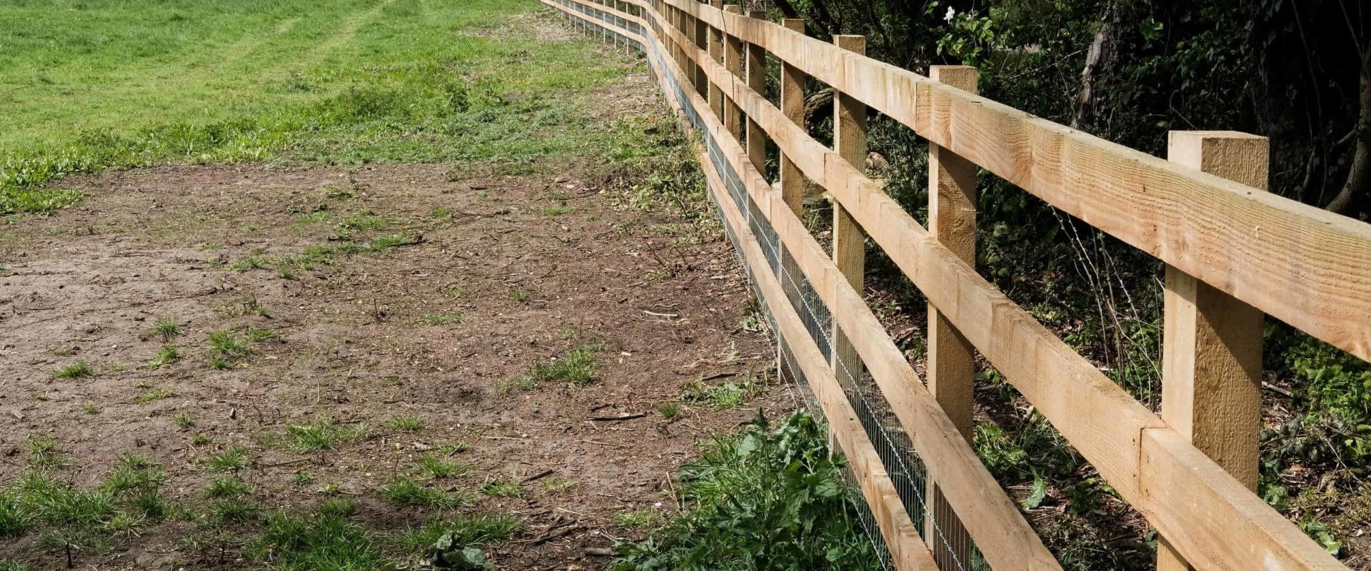 How Deep Should I Dig Fence Post Holes for Maximum Stability?