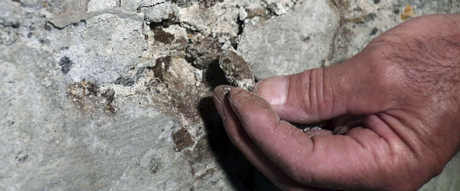 How to Fix Crumbling Concrete: A Comprehensive Guide